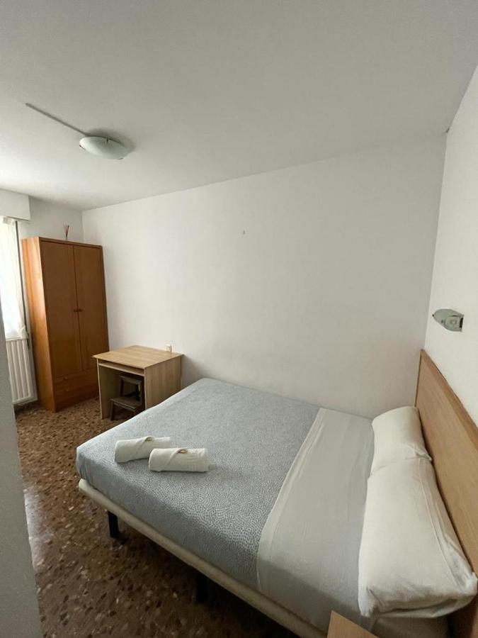 Hostal Milmarcos Сарагоса Екстер'єр фото