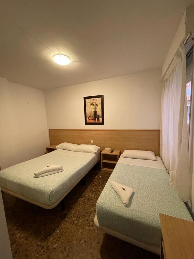 Hostal Milmarcos Сарагоса Екстер'єр фото