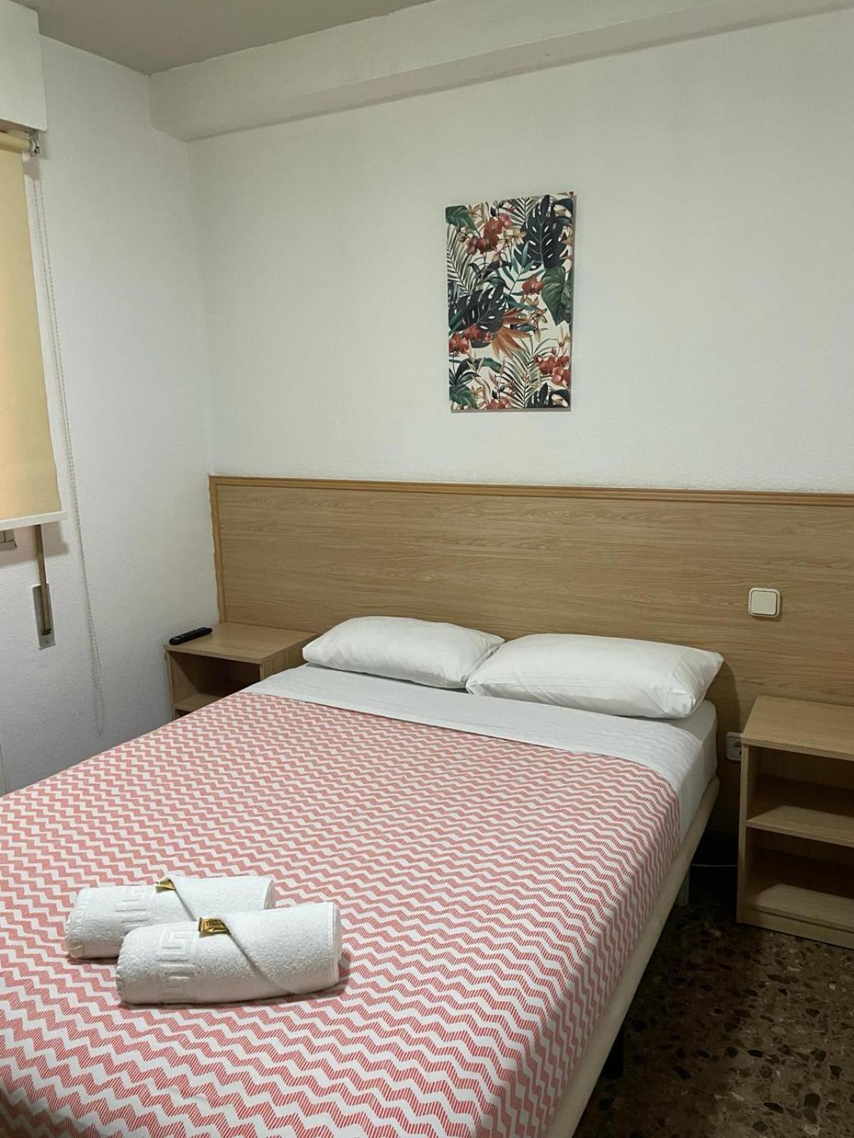 Hostal Milmarcos Сарагоса Екстер'єр фото
