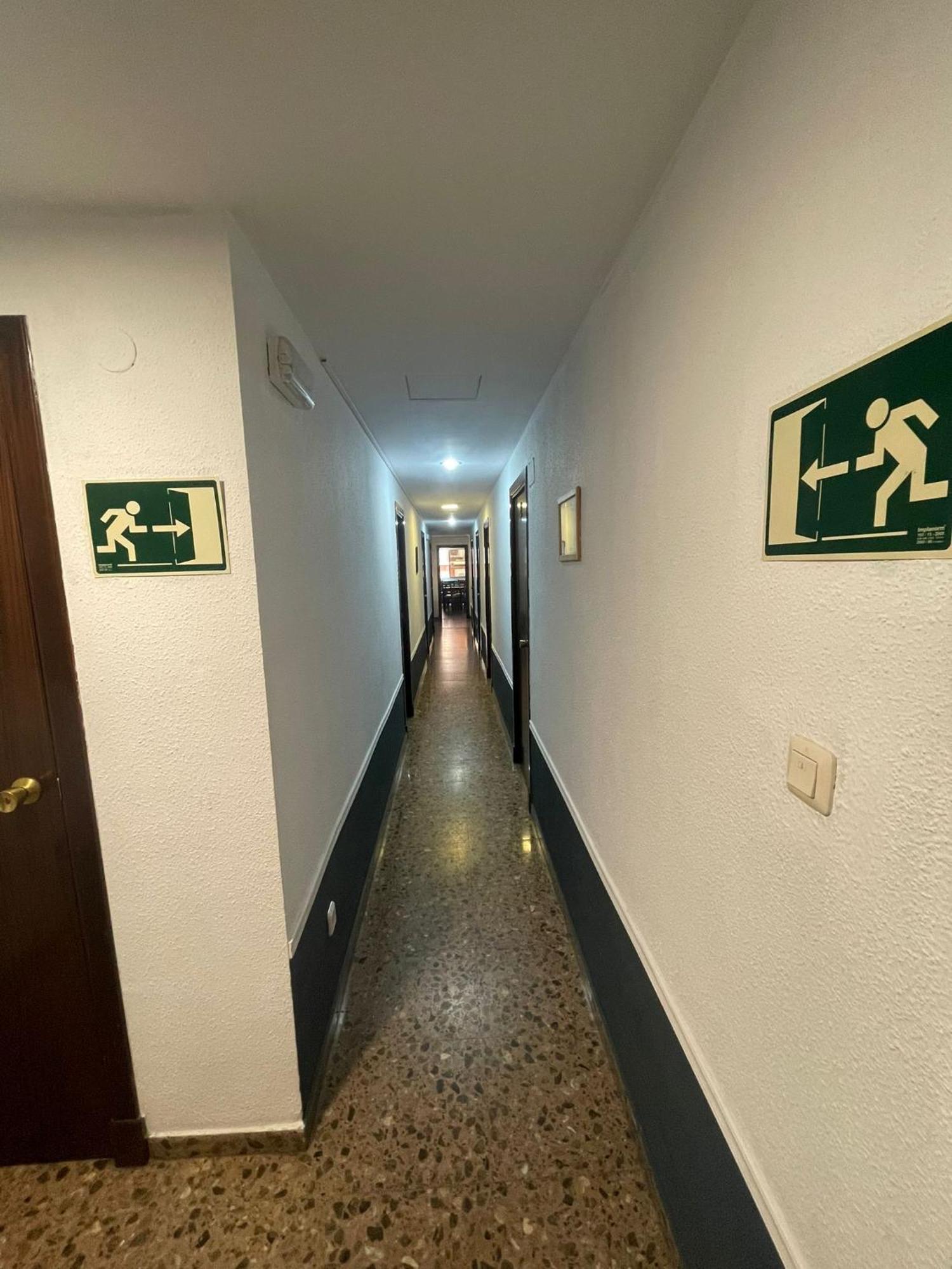 Hostal Milmarcos Сарагоса Екстер'єр фото