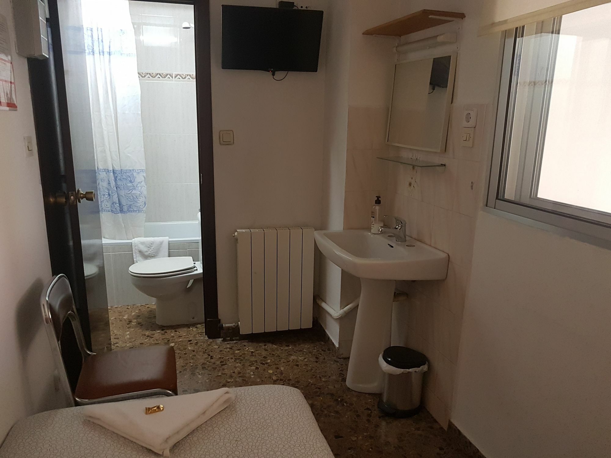 Hostal Milmarcos Сарагоса Екстер'єр фото