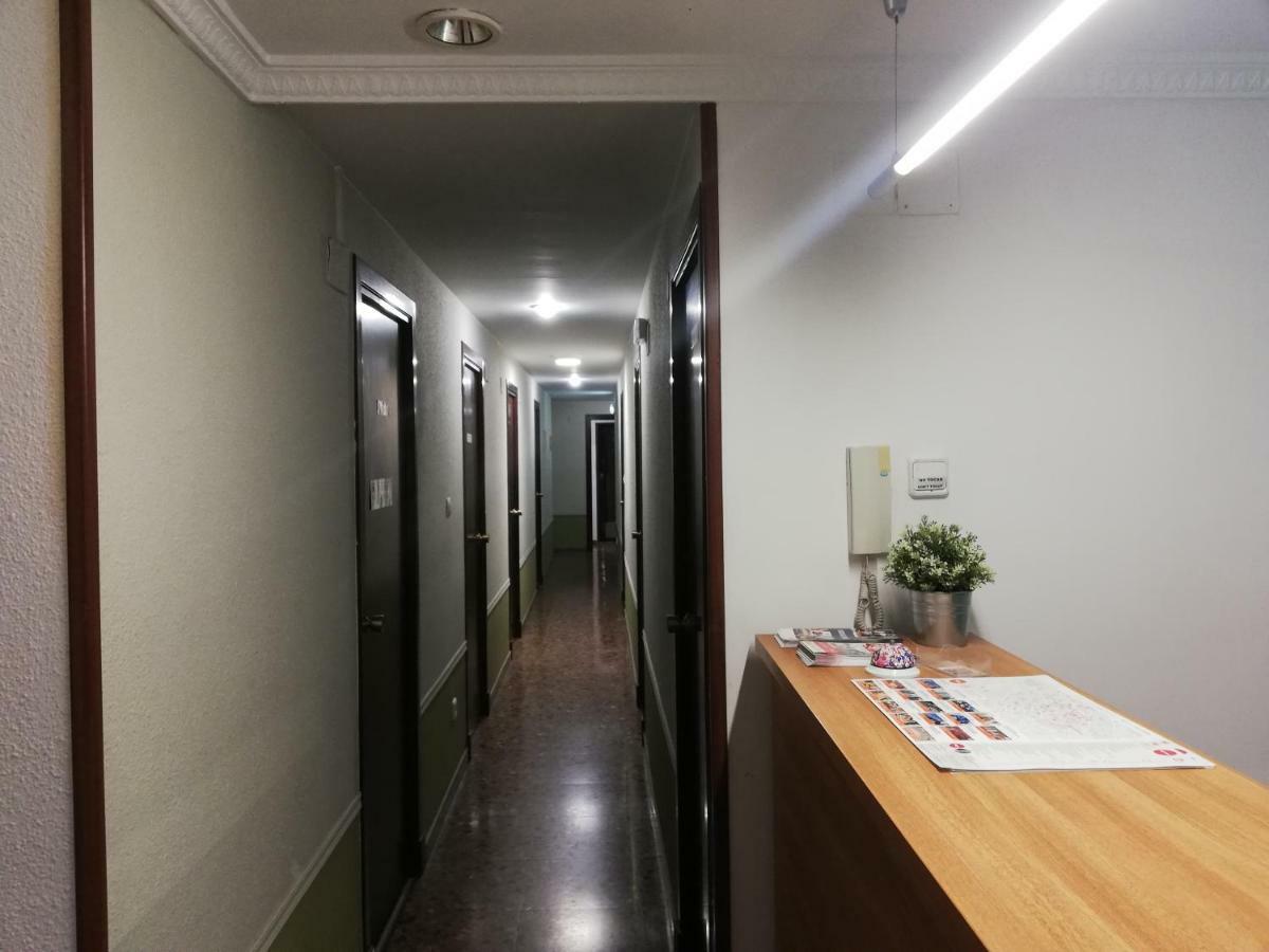 Hostal Milmarcos Сарагоса Екстер'єр фото
